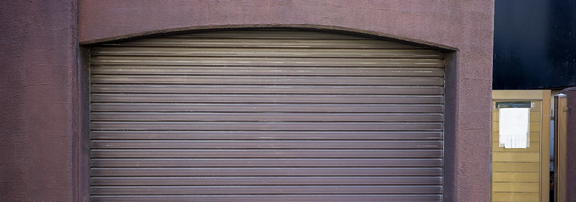 Fallen Garage Door Worn Rollers Replacement in Sarasota, Florida